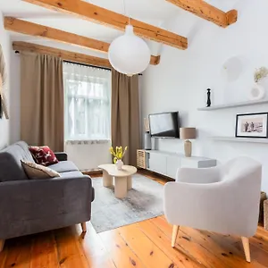 Berni's Z Tarasem Apartament
